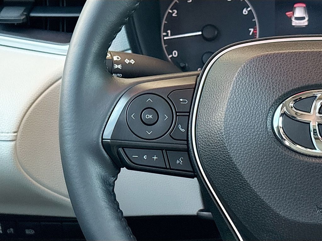 Thumbnail: 2023 Toyota Corolla Cross - 11