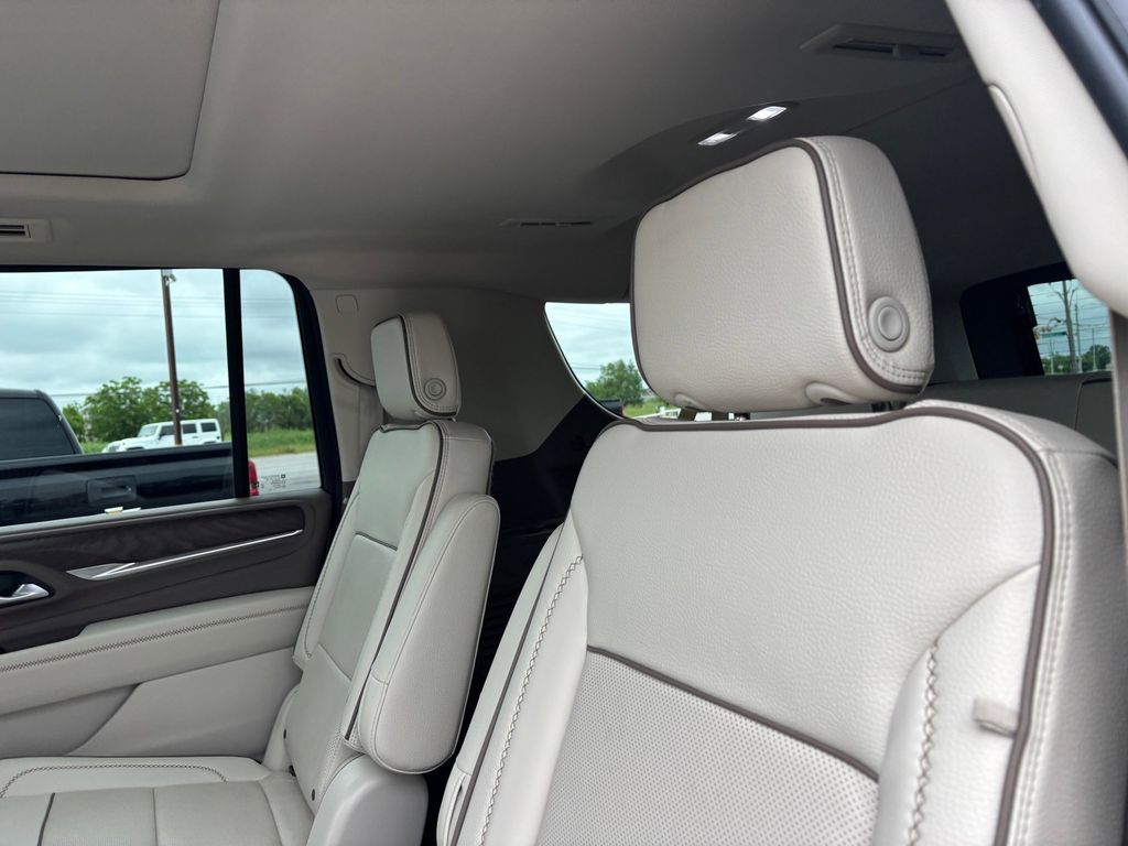 Used Car 2022 Gmc Yukon Xl  Denali For Sale Under $60,000 In Austin, Texas