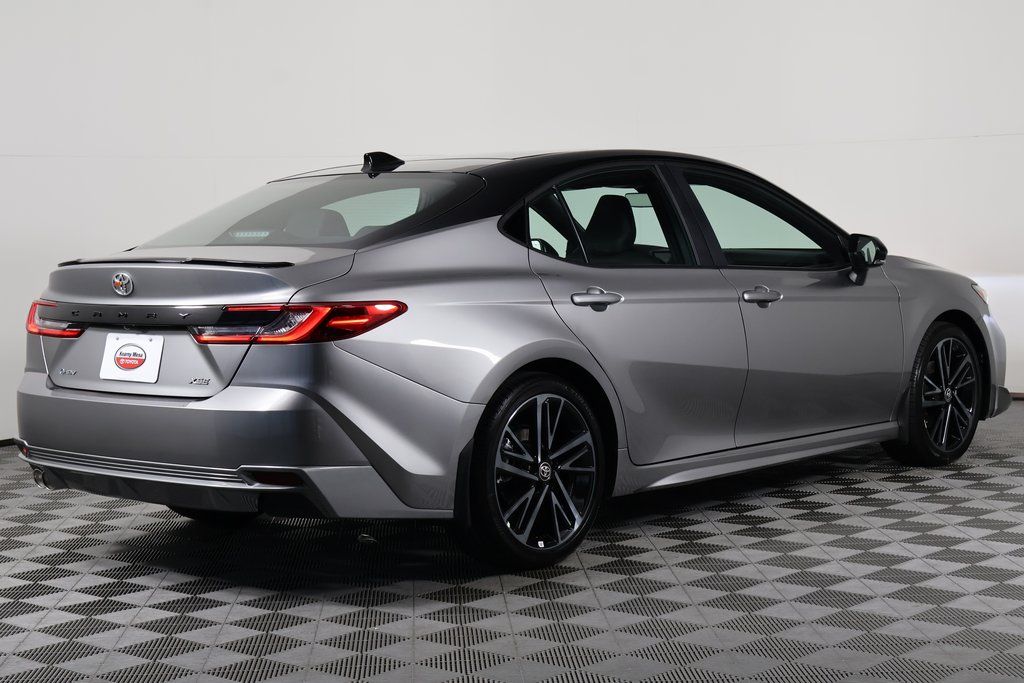 Thumbnail: 2025 Toyota Camry - 4