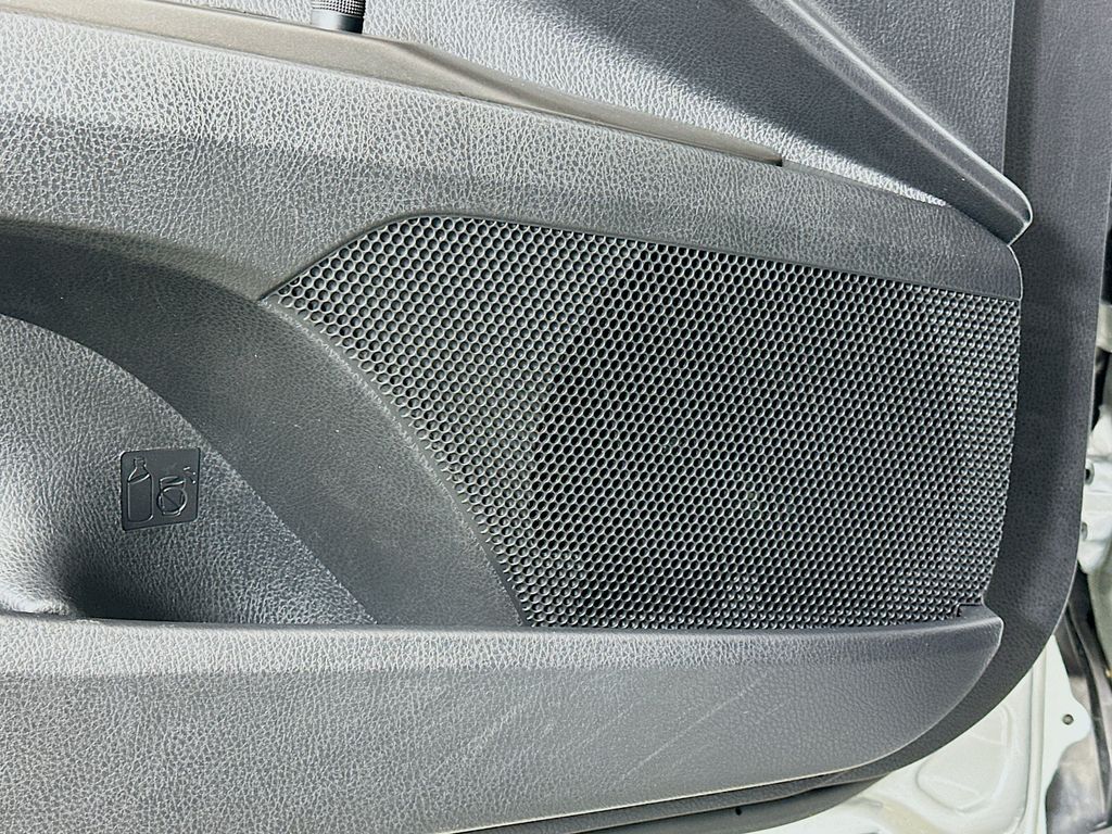 Thumbnail: 2024 Toyota Camry - 18