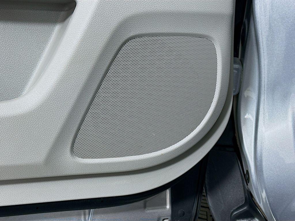 Thumbnail: 2018 Honda Pilot - 19