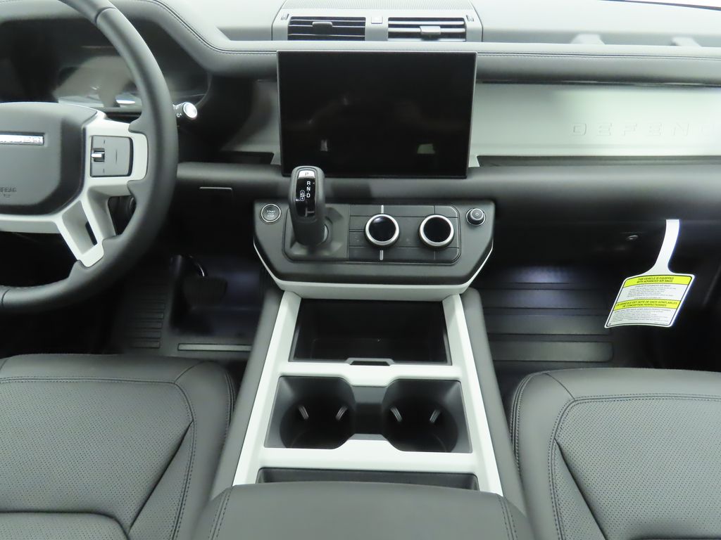 Thumbnail: 2025 Land Rover Defender - 13