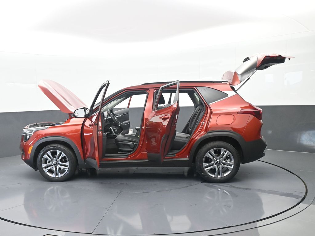 Used 2023 Mars Orange Kia S image 68