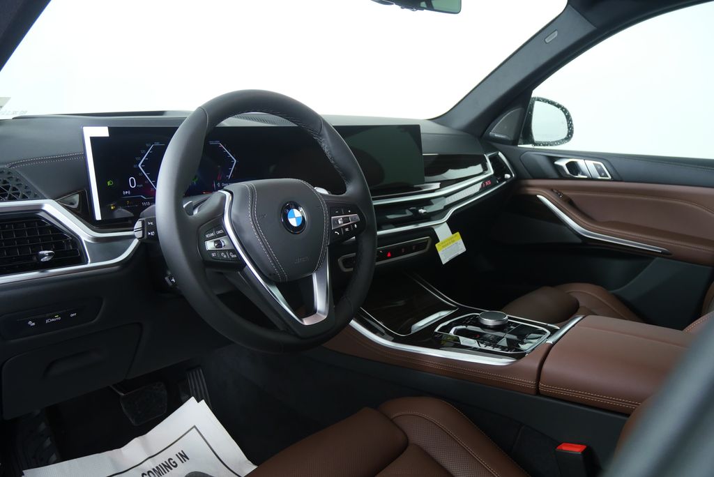 Thumbnail: 2026 BMW X5 - 12