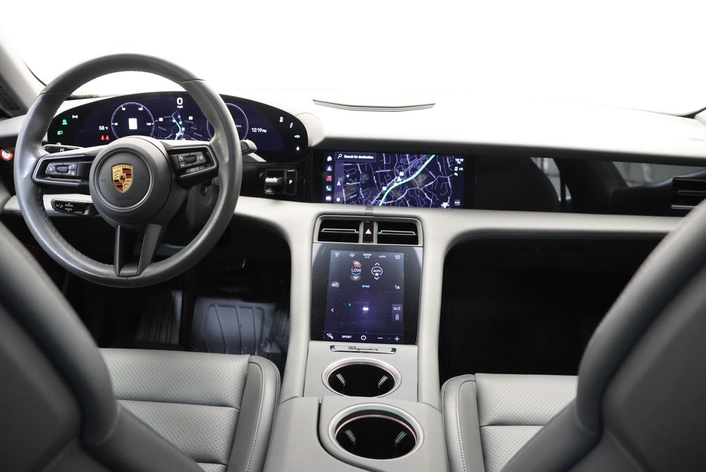 Thumbnail: 2021 Porsche Taycan - 14