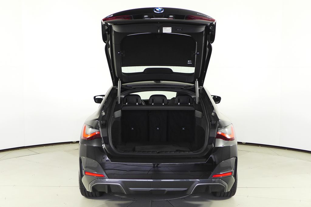 Thumbnail: 2023 BMW i4 - 10