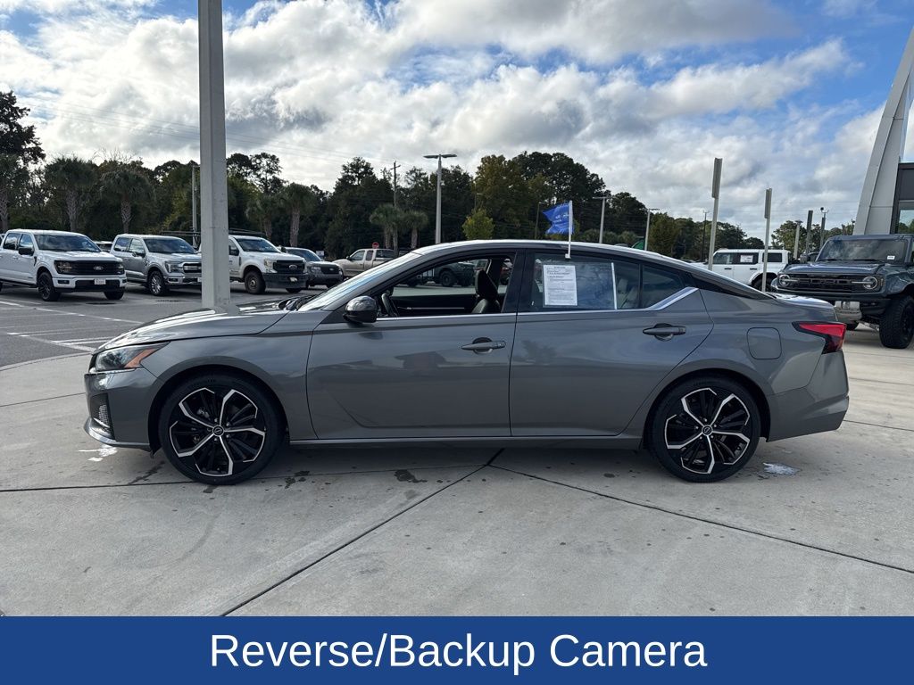 2023 Nissan Altima SR FWD