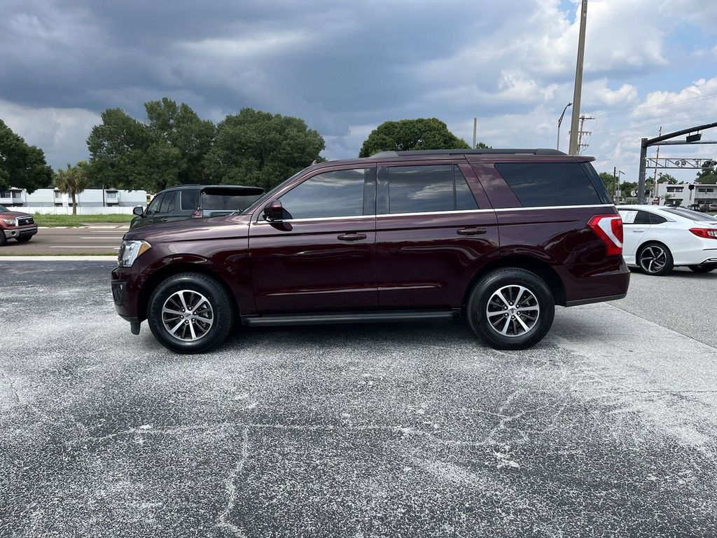 2021 Ford Expedition XLT 8