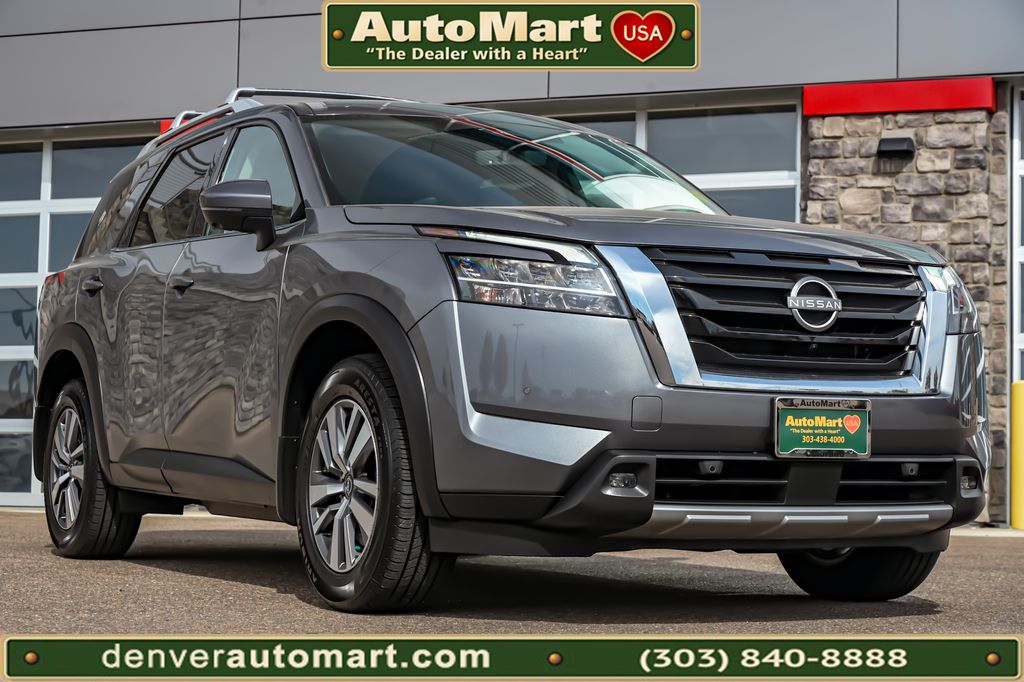 2024 Nissan Pathfinder SL 4WD
