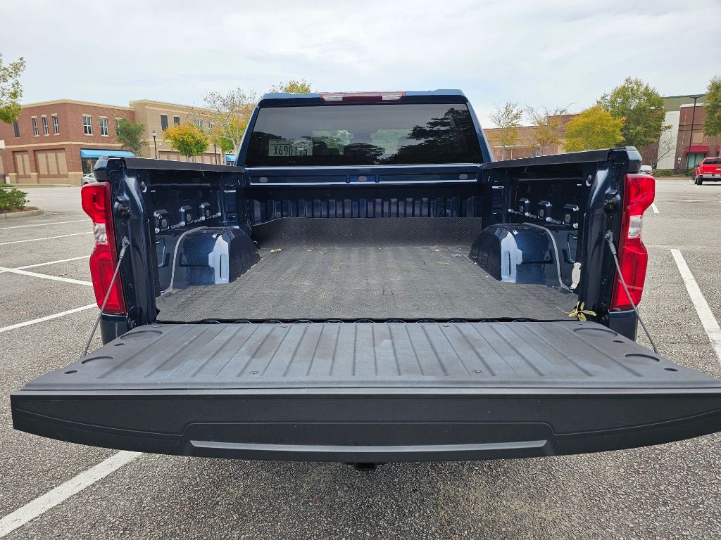 2022 Chevrolet Silverado 1500 RST 37