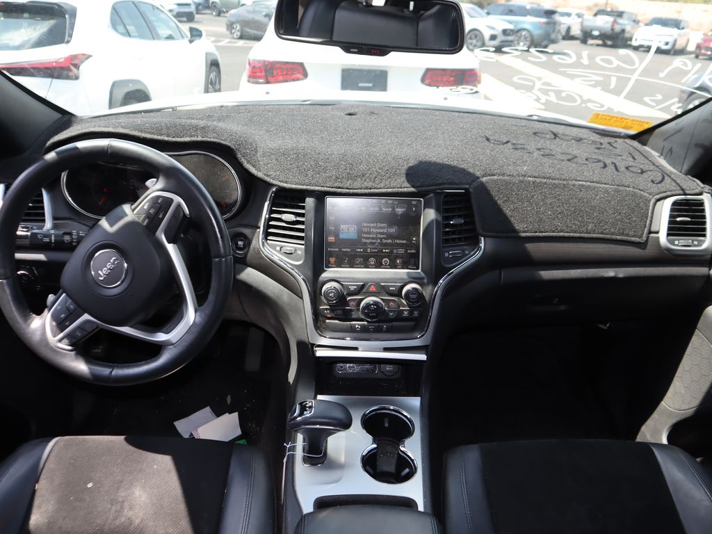 Thumbnail: 2015 Jeep Grand Cherokee - 7
