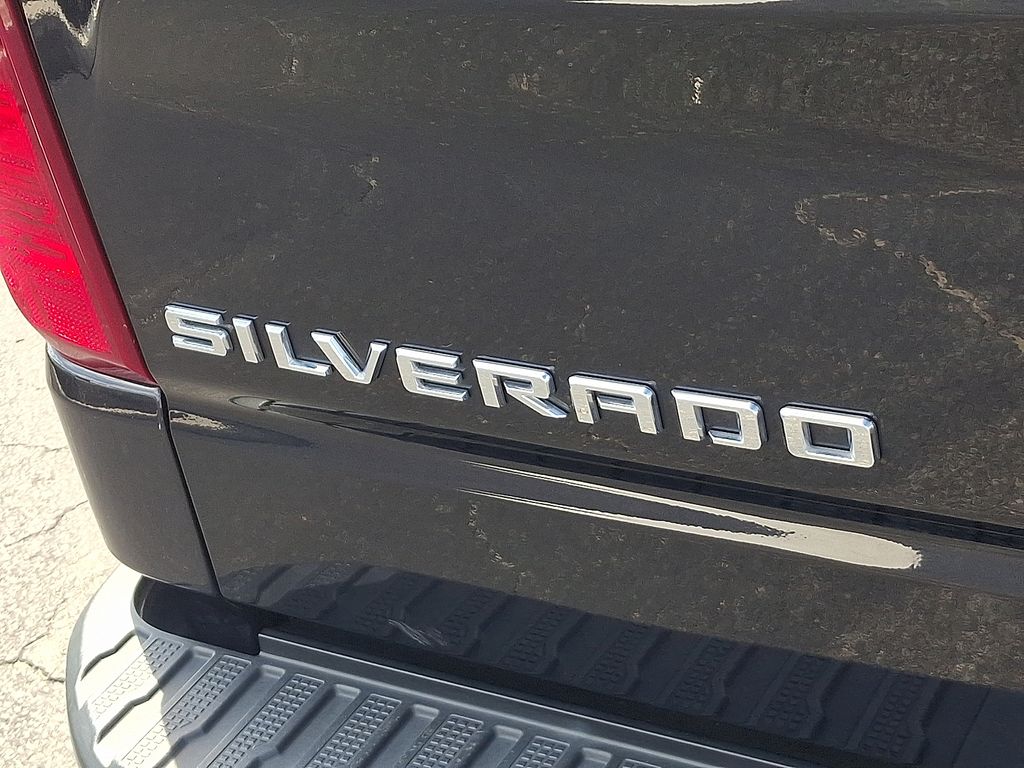 Thumbnail: 2023 Chevrolet Silverado 1500 - 30