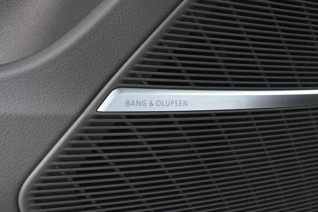 Thumbnail: 2026 Audi Q7 - 25