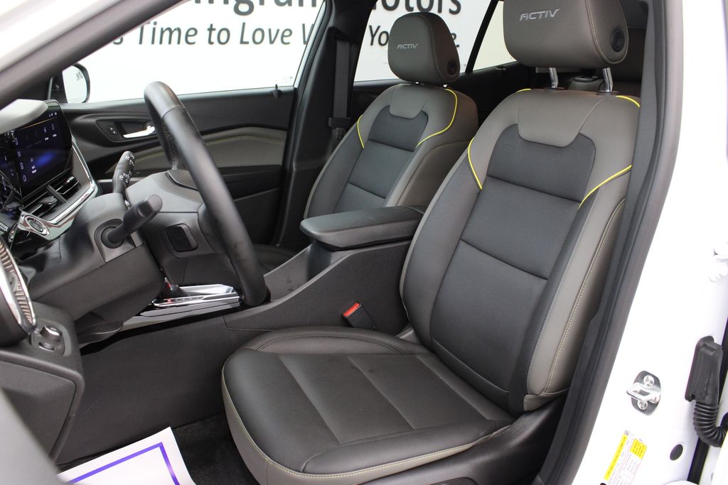 used 2025 Chevrolet Trax car, priced at $25,991