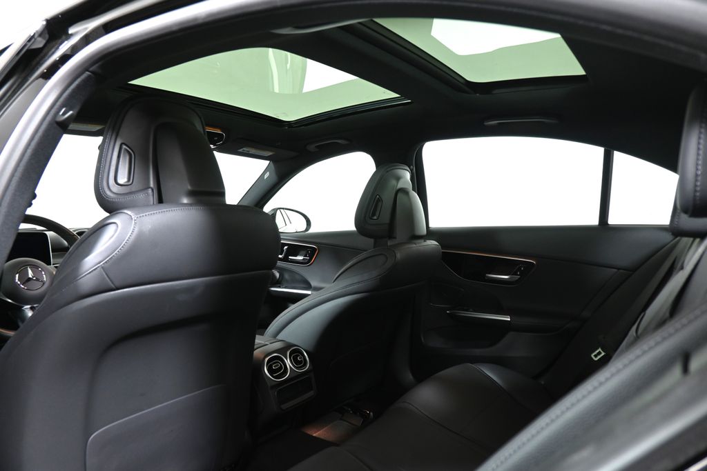 Thumbnail: 2025 Mercedes-Benz C-Class - 31