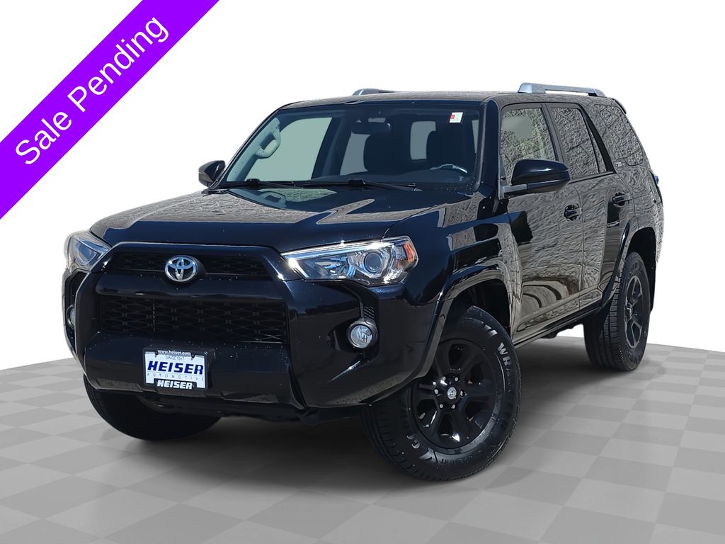 Midnight Black Metallic 2017 Toyota 4Runner SUV / Crossover Four-Wheel Drive 5-Speed Automatic Overdrive