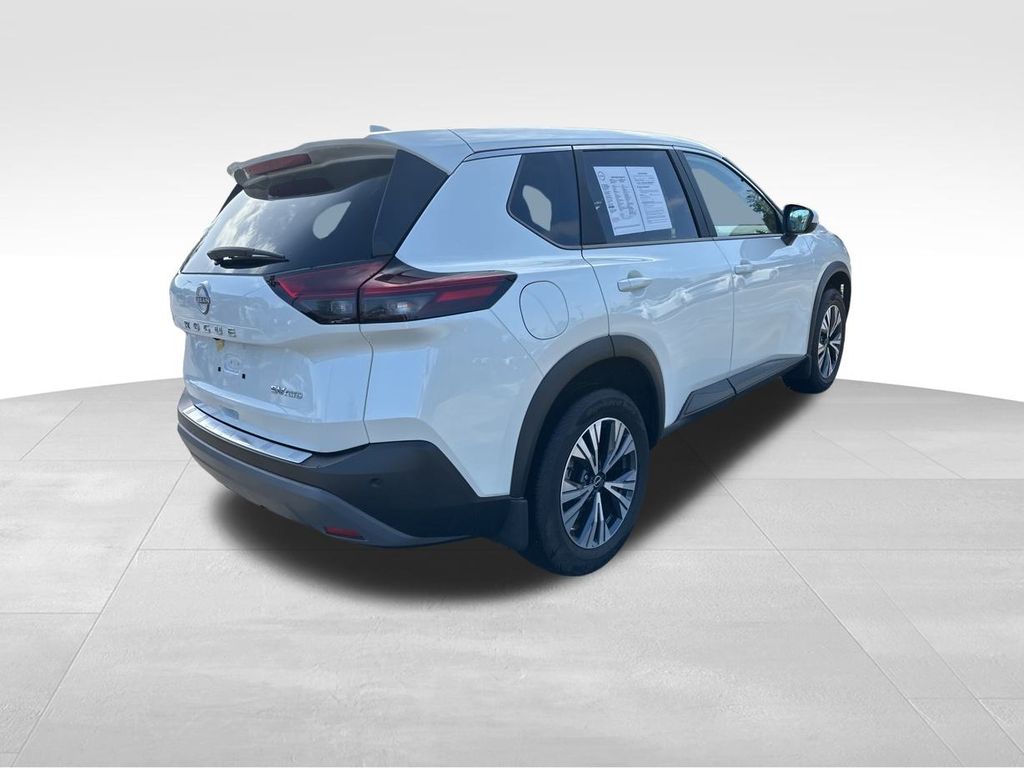 2023 Nissan Rogue SV 8