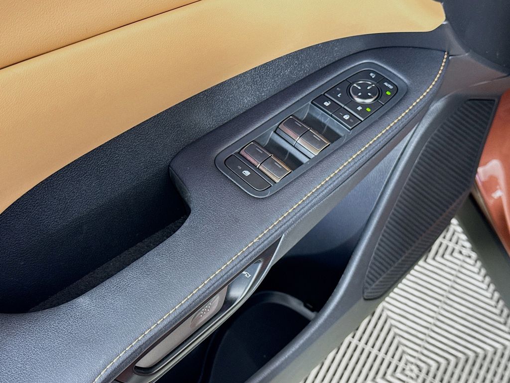 Thumbnail: 2025 Lexus RX - 18