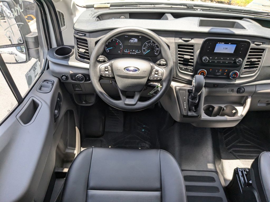2025 Ford Transit 250