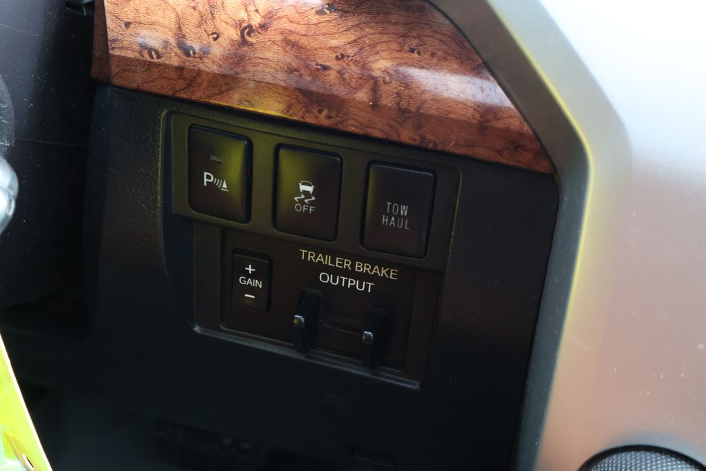 Thumbnail: 2019 Toyota Tundra - 23