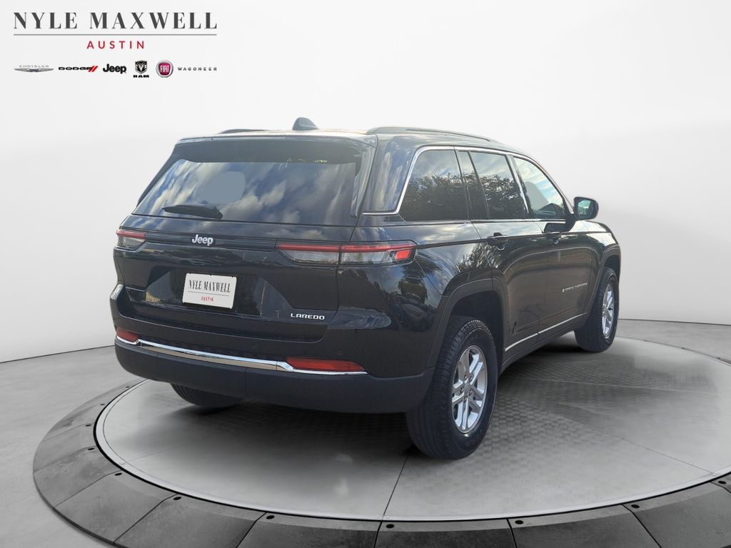 New Car 2025 Jeep Grand Cherokee  Laredo For Sale Under $40,000 In Austin, Texas