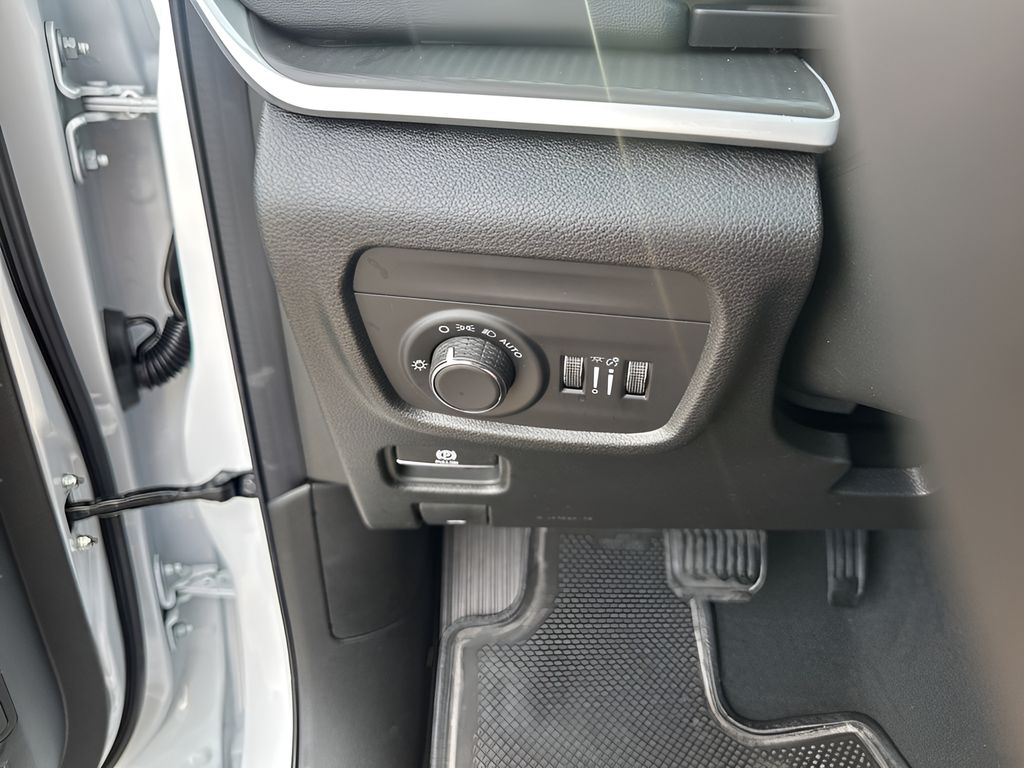 New Car 2025 Jeep Grand Cherokee  For Sale Under $40,000 In Austin, Texas