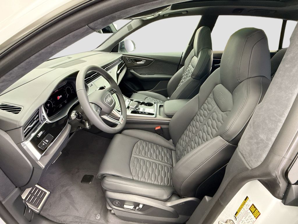 Thumbnail: 2026 Audi RS Q8 - 18