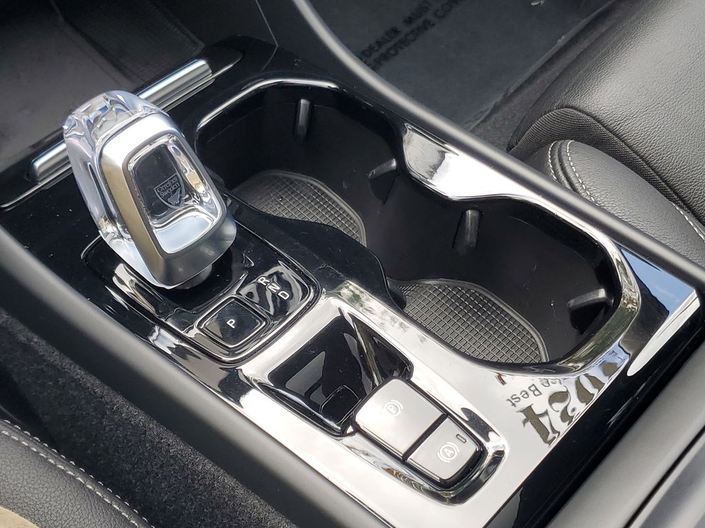 used 2024 Volvo XC40 car, priced at $27,899