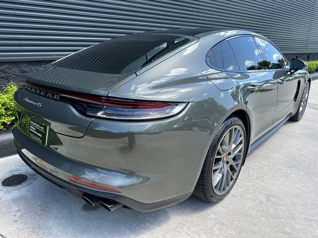 Thumbnail: 2023 Porsche Panamera - 9