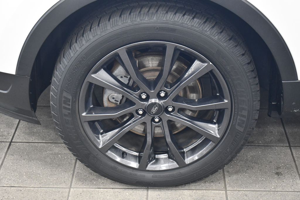 Thumbnail: 2019 Ford Explorer - 15