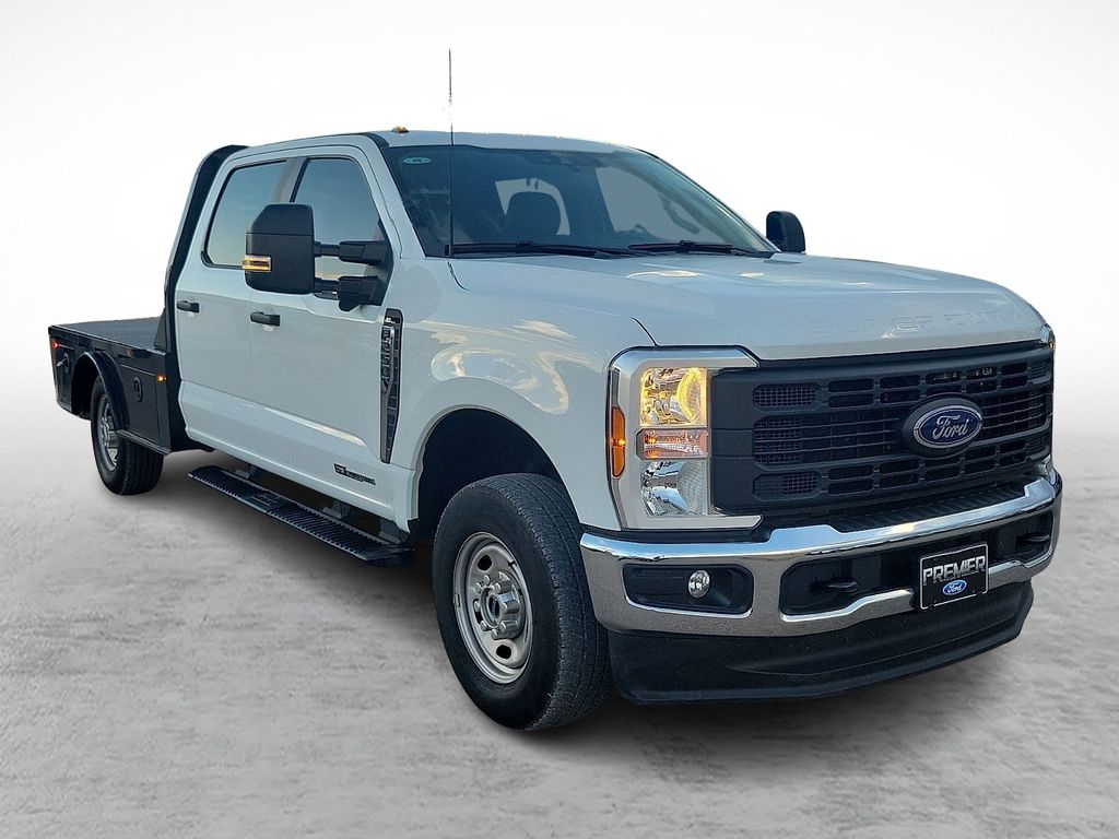  2025 Ford F-250 Super Duty XL Crew Cab 4WD   
