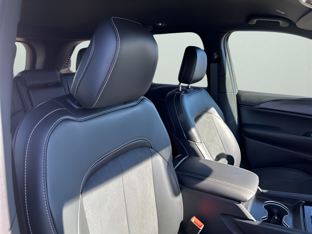 New Car 2025 Jeep Grand Cherokee  For Sale Under $40,000 In Austin, Texas