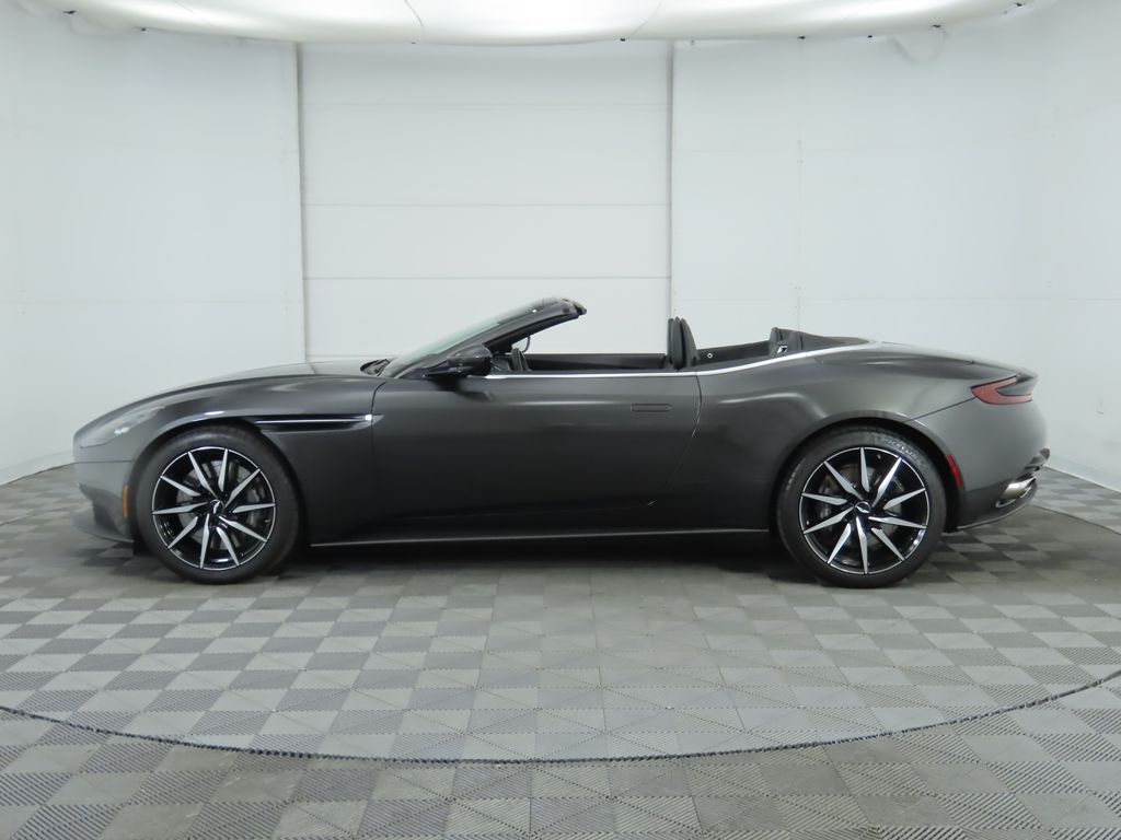 2020 Aston Martin DB11  8