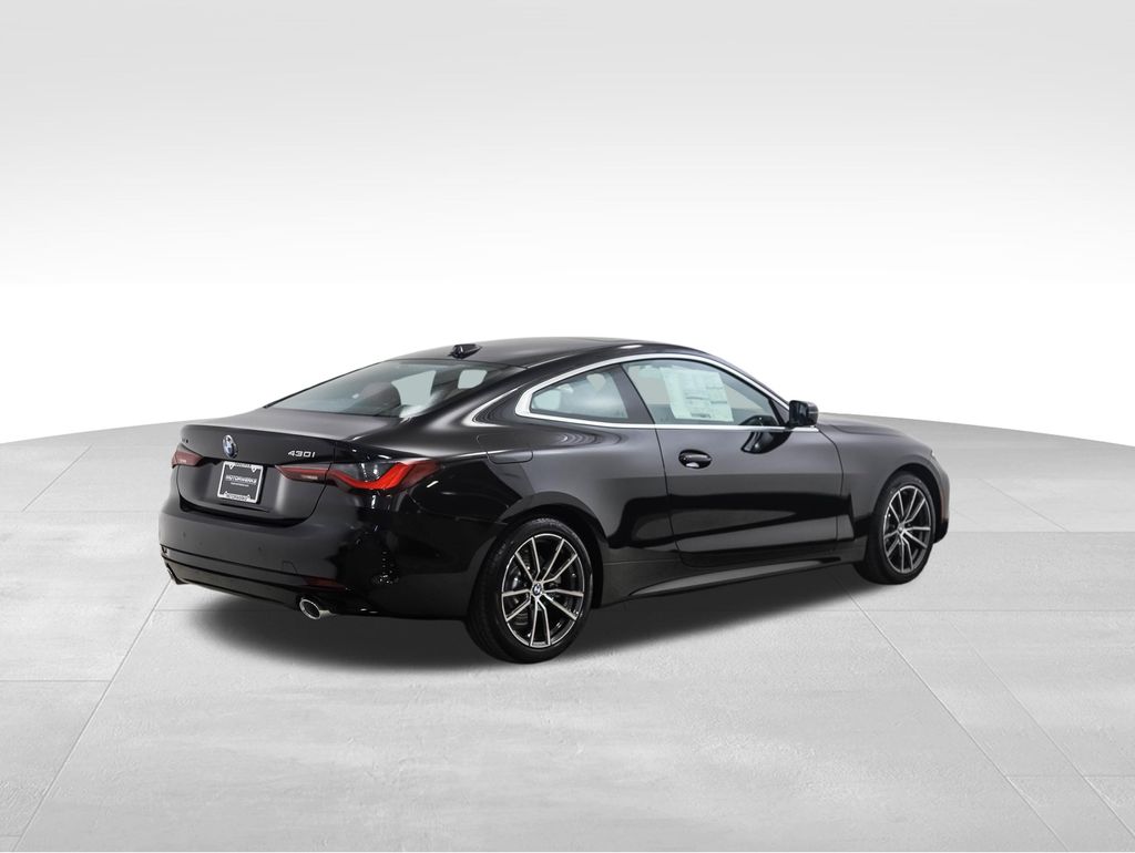 Thumbnail: 2025 BMW 4 Series - 5
