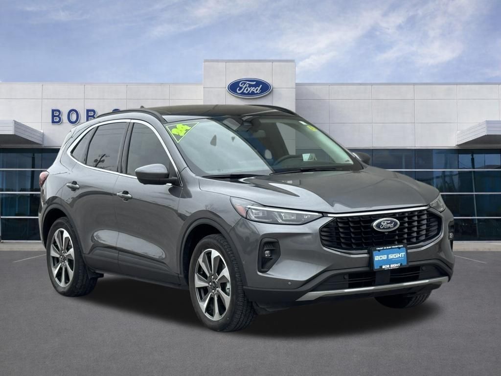 Used 2024 Ford Escape Platinum with VIN 1FMCU9JZ4RUB10764 for sale in Kansas City