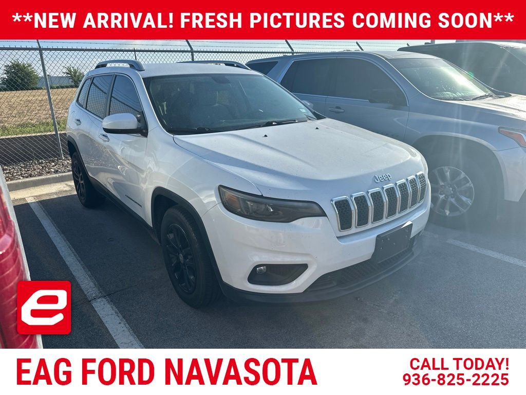 2020 Jeep Cherokee Latitude Plus White at Texan Dodge Chrysler Jeep Ram