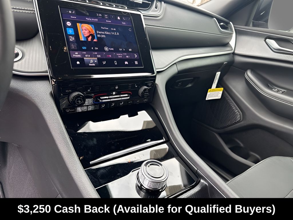 New Car 2025 Jeep Grand Cherokee  Laredo X For Sale Under $40,000 In Austin, Texas