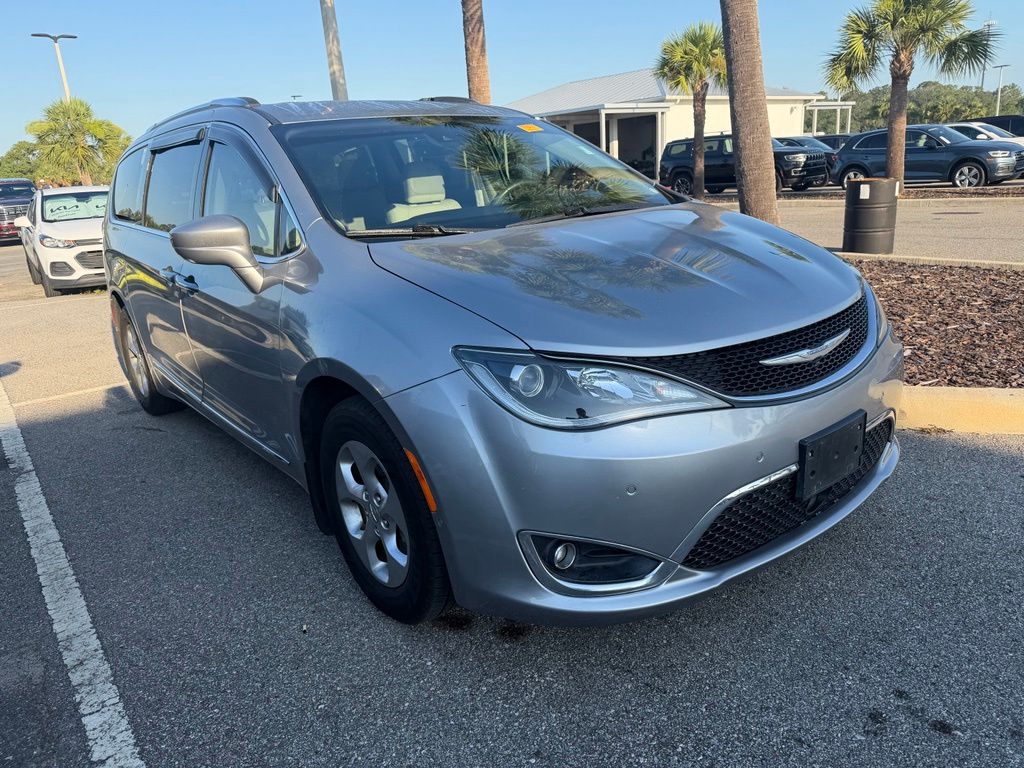 2017 Chrysler Pacifica Touring L Plus FWD