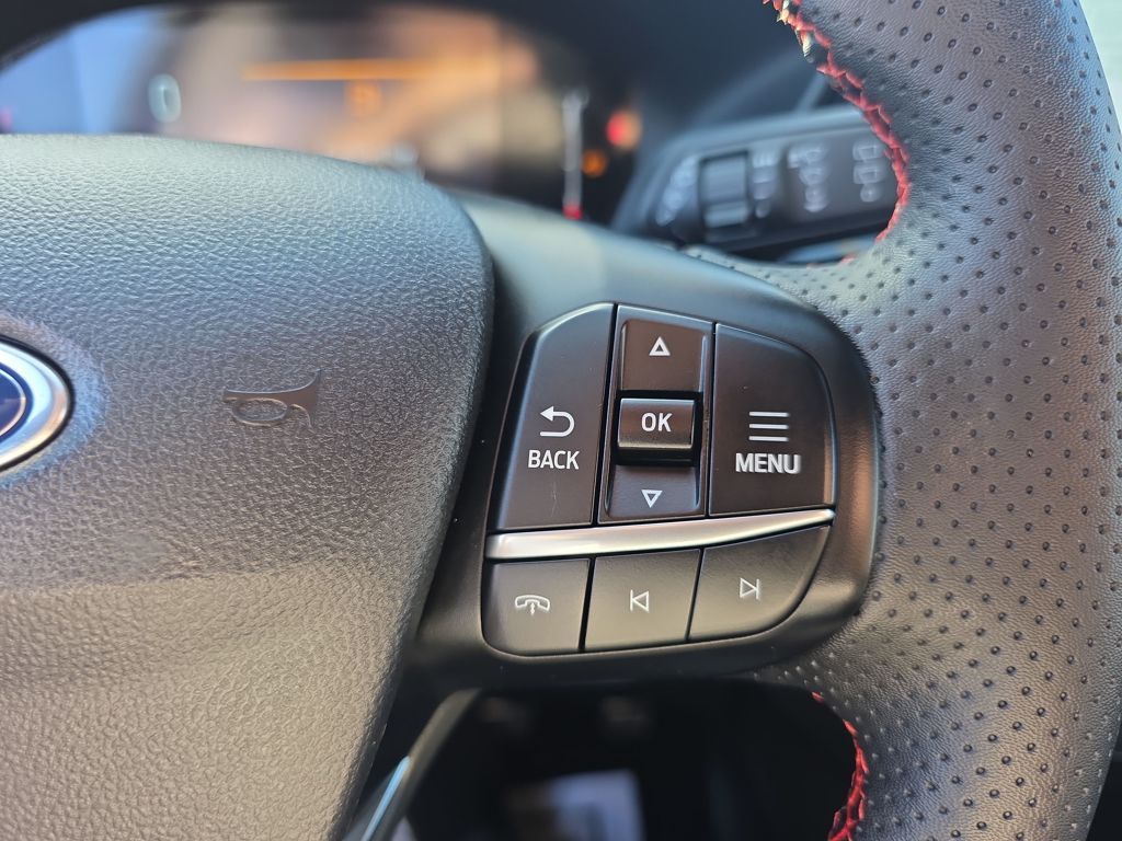 Certified Used 2023 Gray Ford ST-Line image 28