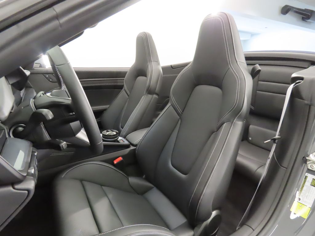 Thumbnail: 2025 Porsche 911 - 5