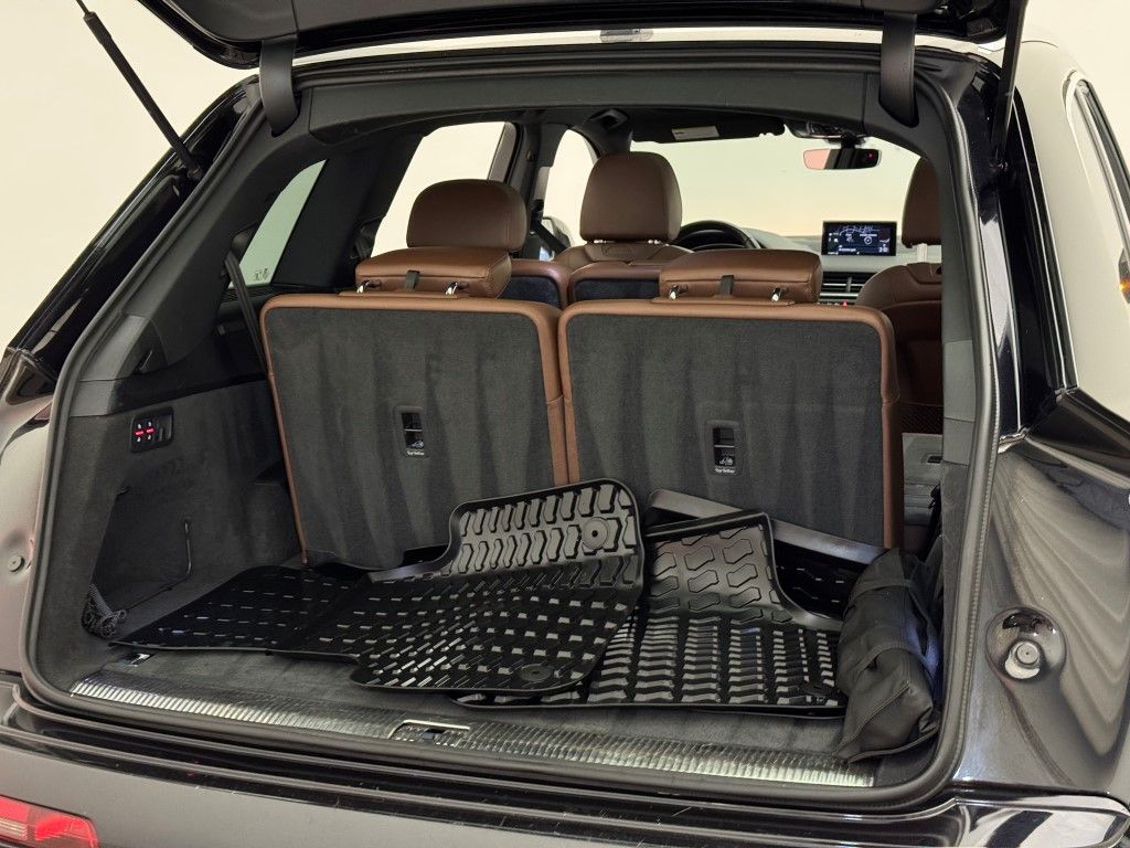 Thumbnail: 2017 Audi Q7 - 25