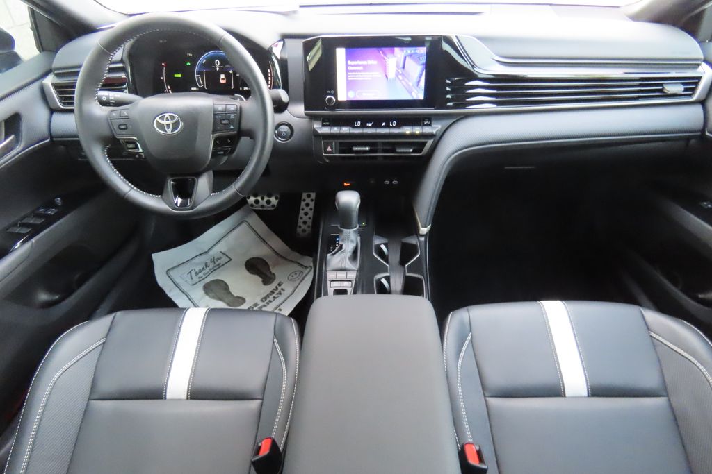 Thumbnail: 2025 Toyota Camry - 13