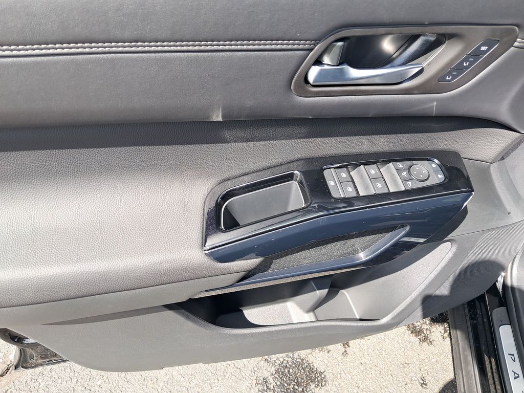 2026 Nissan Pathfinder Platinum Black at John Sisson Motors