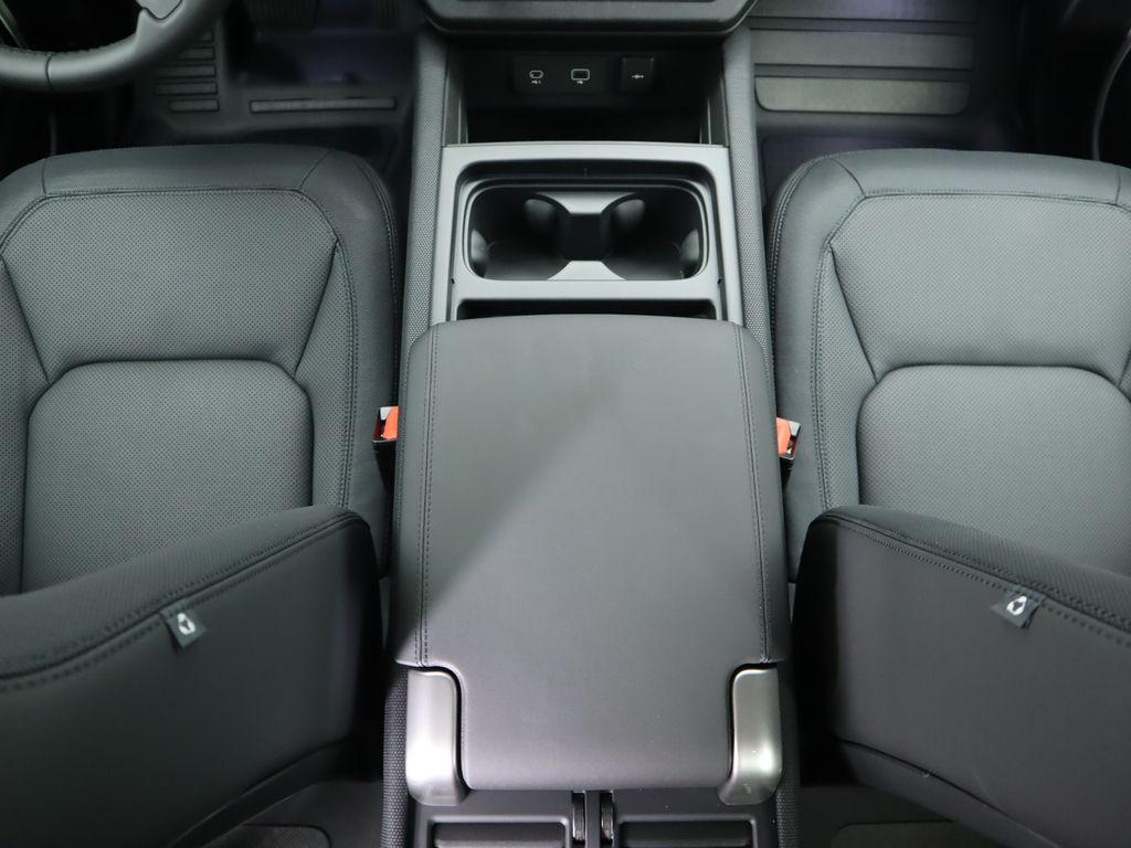 Thumbnail: 2024 Land Rover Defender - 17