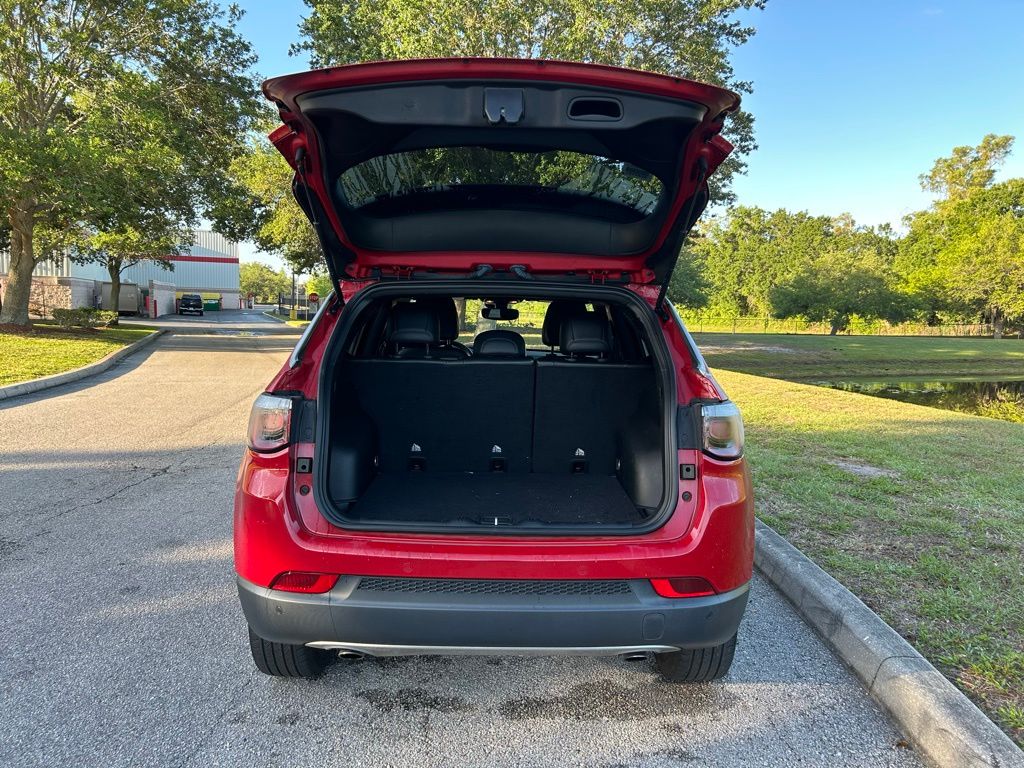 Thumbnail: 2023 Jeep Compass - 10