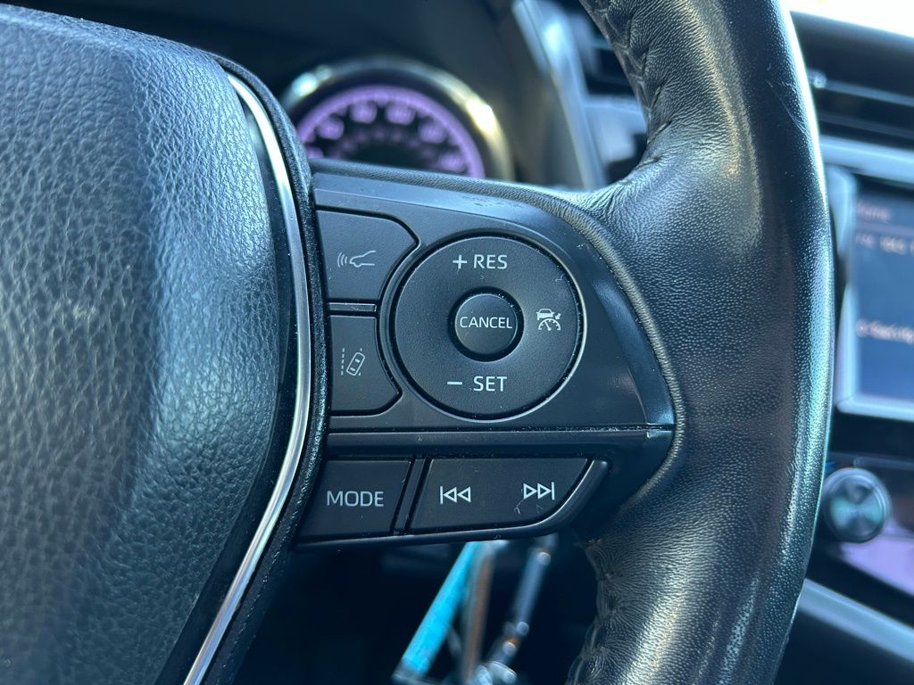 Thumbnail: 2019 Toyota Camry - 19