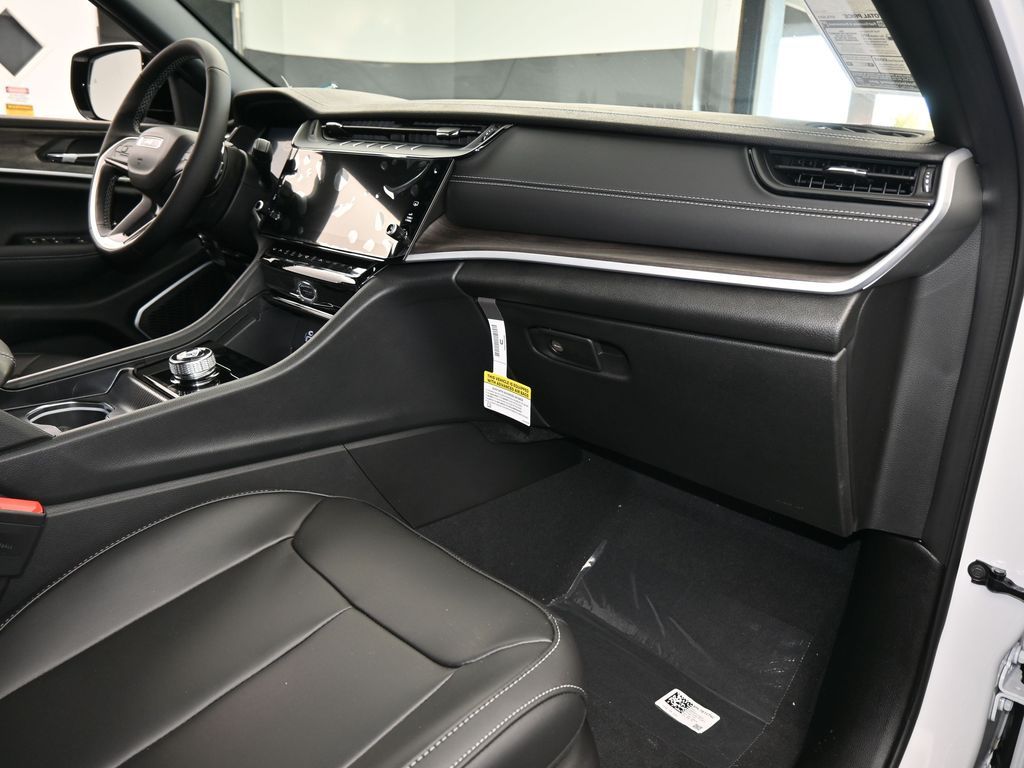 New 2026 Bright White Clearcoat Jeep Limited image 40