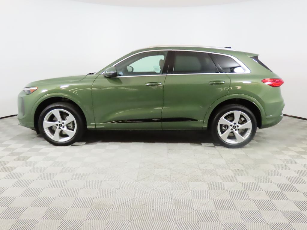 Thumbnail: 2025 Audi Q5 - 2