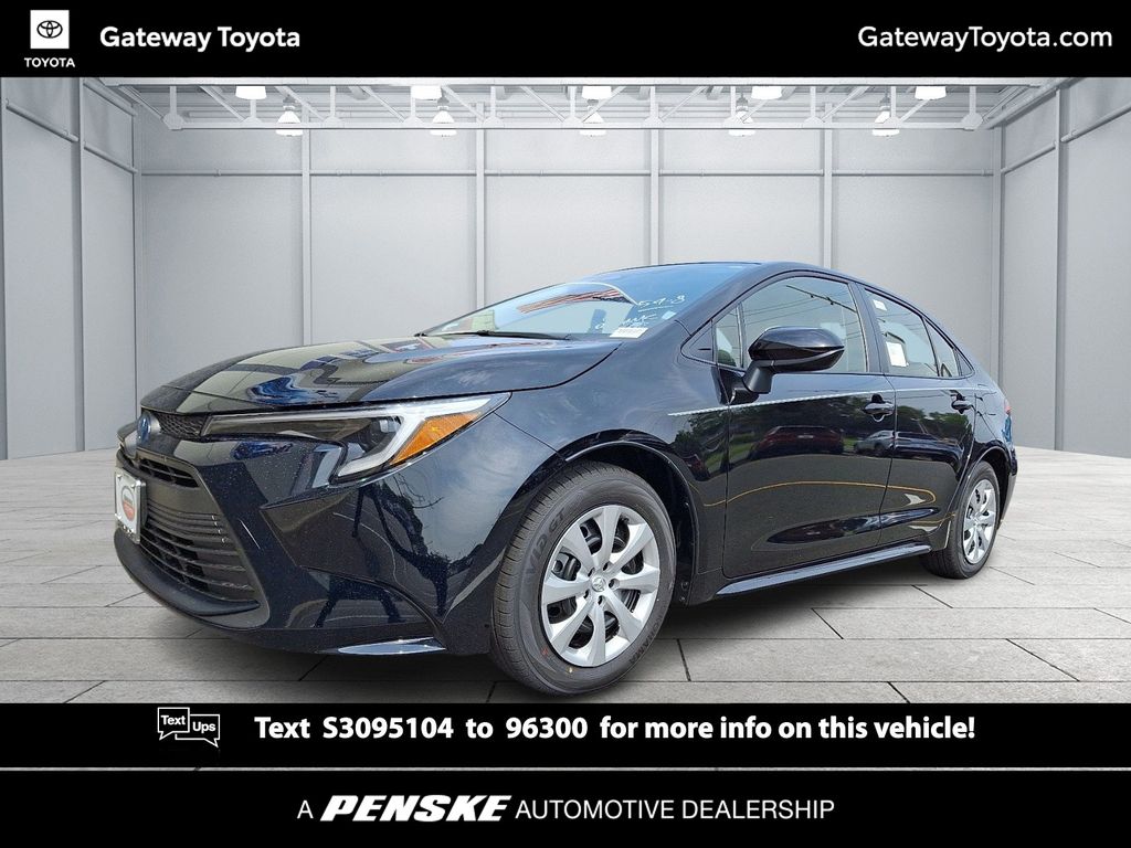 2025 Toyota Corolla LE Hero Image