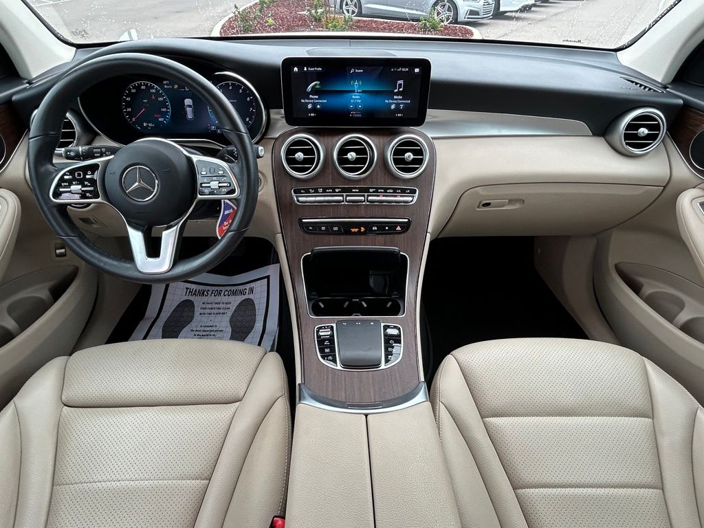 Used 2022  Mercedes-Benz GLC 300 image 10